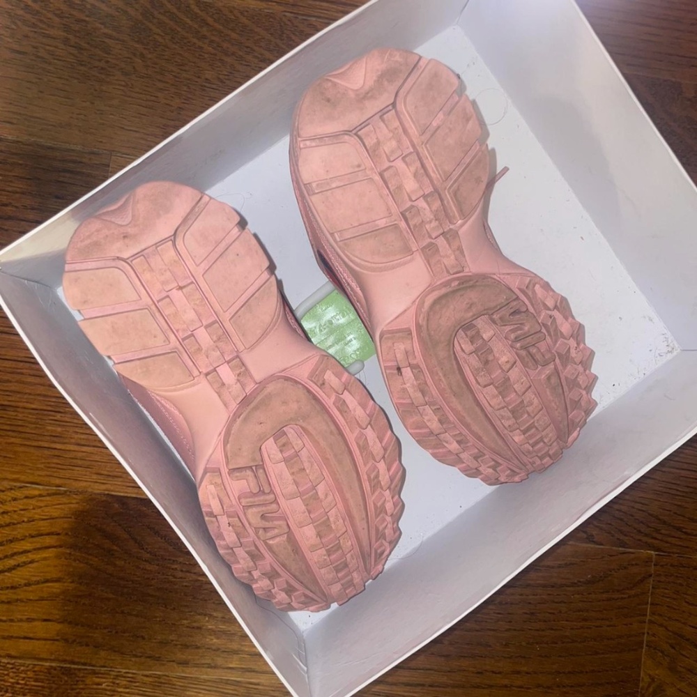 Pink Fila Distruptor - Picture 2 of 4